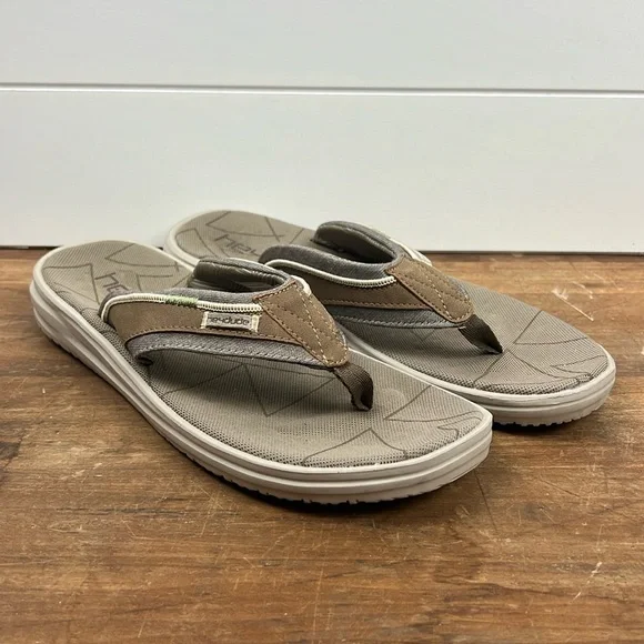 Hey dude Sami men’s thong flip flop sandals boat sandals size brown and  tan